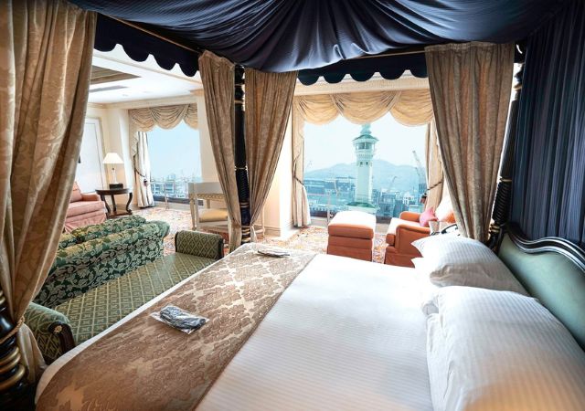 Luxury Umrah hotel accommodations